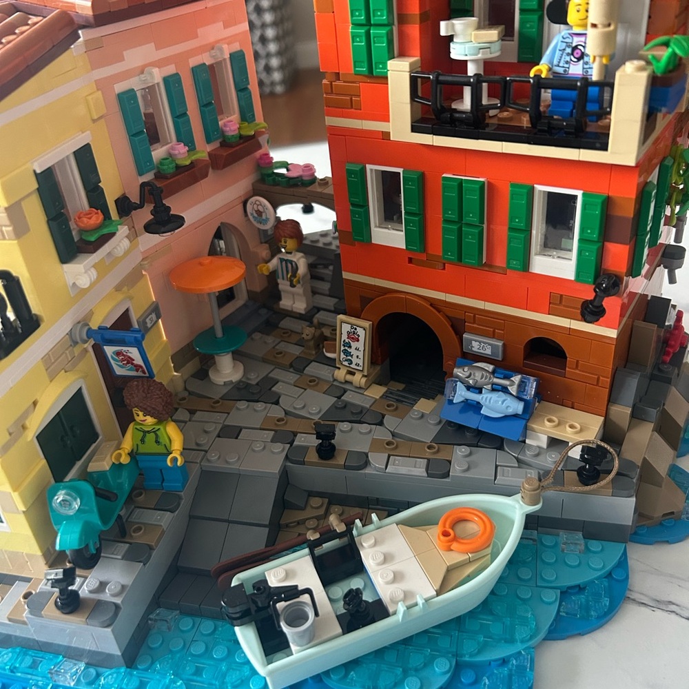 LEGO Italian Riviera - Picture 3 of 15